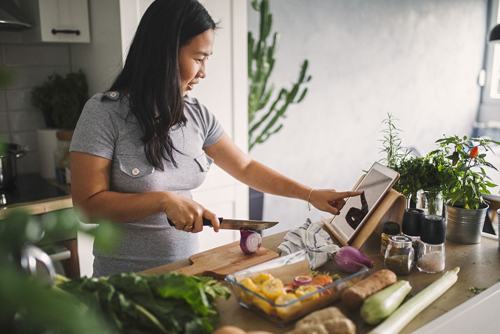 https://www.thehealthyschoolfoodcollaborative.com/services/school-consulting-services/